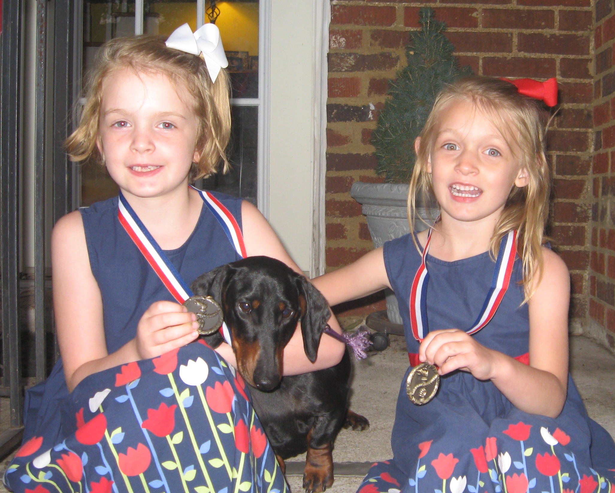 2009-07-01 JC and Lilly with medals